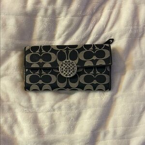 Coach Black and Gray Patterned Wallet
